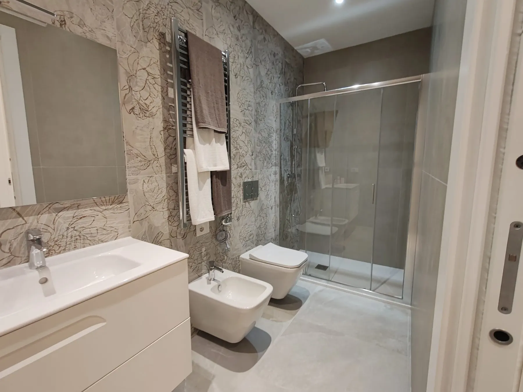 Appartamento ristrutturato ad Alassio: secondo bagno